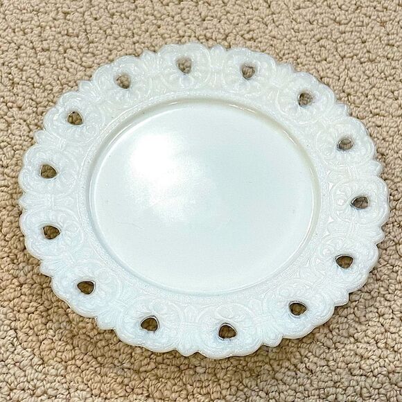 Set of 3 Vintage Opalescent Moonstone Plate With Scalloped Heart Edge 7.5” Milk - Picture 1 of 4